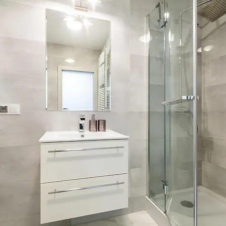 Flatbook - Bursztynowe Osiedle ヤンタル