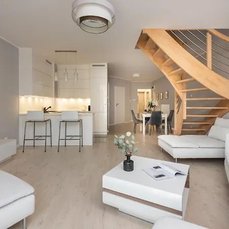 Flatbook - Bursztynowe Osiedle * ヤンタル